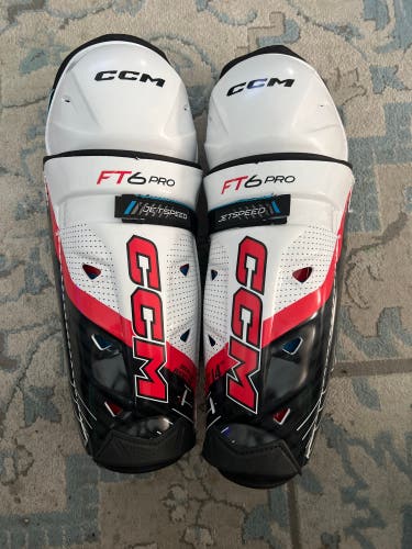 New Senior CCM 14"  Jetspeed ft6 pro Shin Pads