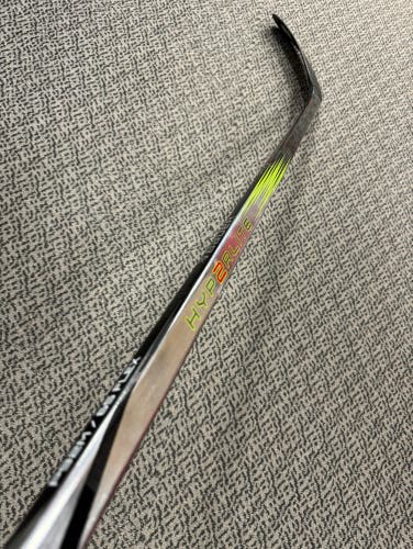 Bauer Hyperlite 2 P92M curve 65 flex right hand stick