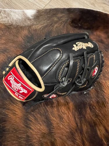 Rawlings GGE 12” right hand throw glove