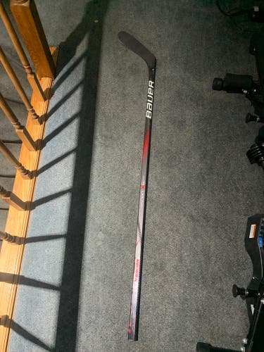 Used Intermediate Bauer Left Hand P28  Vapor X5 Pro Hockey Stick