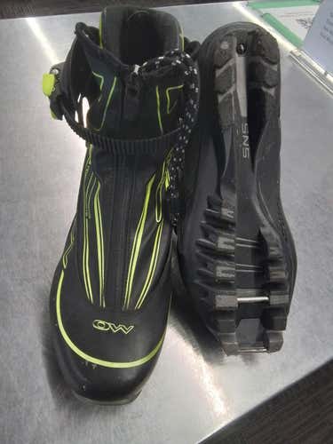 Used Ow M 08 W 08.5-09 Men's Cross Country Ski Boots