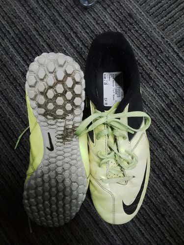 Used Nike Junior 06 Indoor Soccer Turf Shoes
