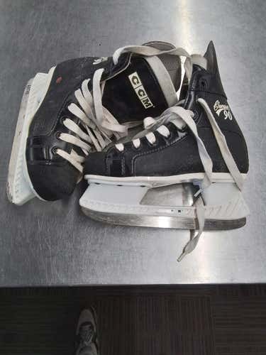 Used Ccm Champion 90 Junior 02 Ice Hockey Skates