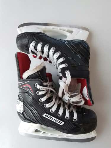 Used Bauer X300 Junior 02 Ice Hockey Skates
