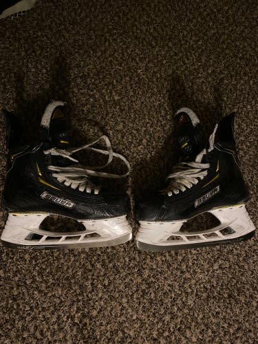 Used Senior Bauer  Size 6.5 Supreme 2S Pro Hockey Skates