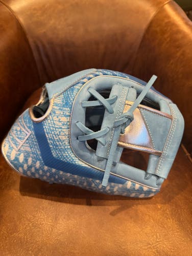 New 2023 Infield 11.75" REV1X Baseball Glove