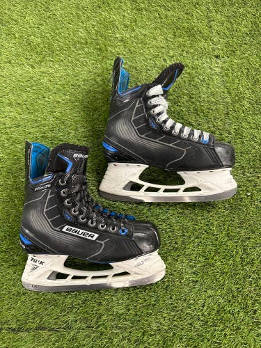 Used Senior Bauer Nexus Freeze Hockey Skates Size 7.0