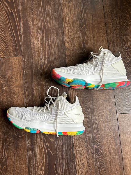 2020 LeBron Witness 4  display picture 3