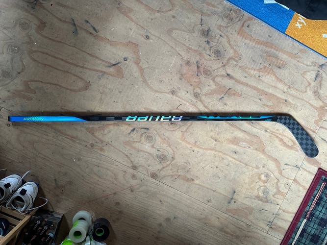 Brand New Senior Bauer Nexus Sync Right Handed Hockey Stick P92, 102 flex, never used.