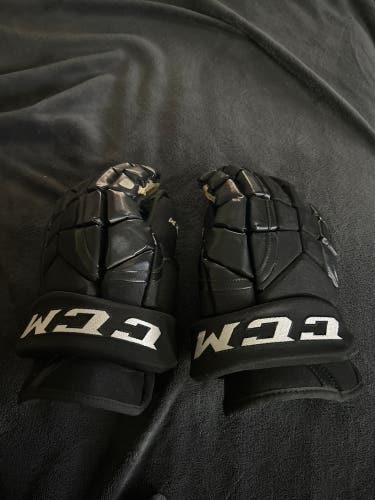 Used  CCM 15" Pro Stock HG14 Gloves