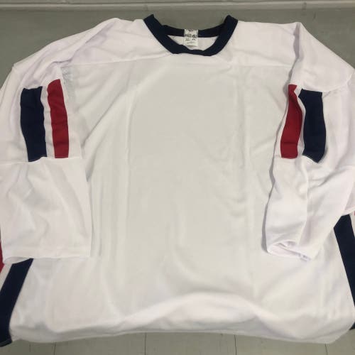 White AK XXL hockey jersey