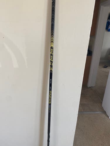 New custom Senior CCM Trigger 8 wrapped as a AS-VI PRO right handed stick