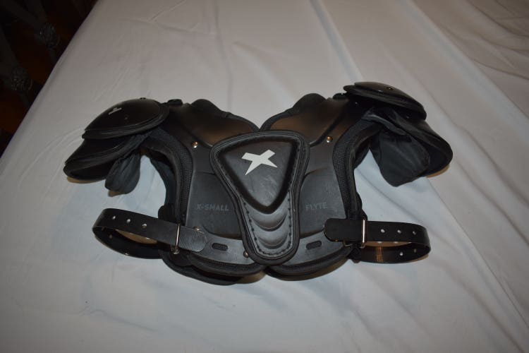 Xenith Flyte Football Shoulder Pads, Youth X-Small - Great Condition!