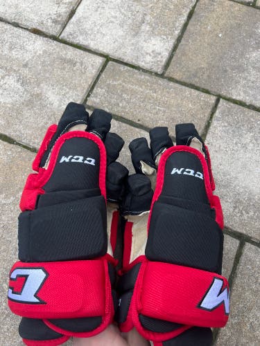 Used  CCM 15" Tacks 4 Roll Pro Gloves