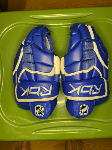Reebok 13"  HG5K Gloves