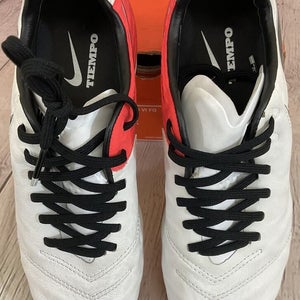 Nike Tiempo Legend VI Leather FG Women's Soccer Cleats White Red Silver Size 5.5