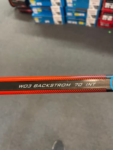 New Intermediate Warrior Right Handed W03 Covert QRE10 Hockey Stick