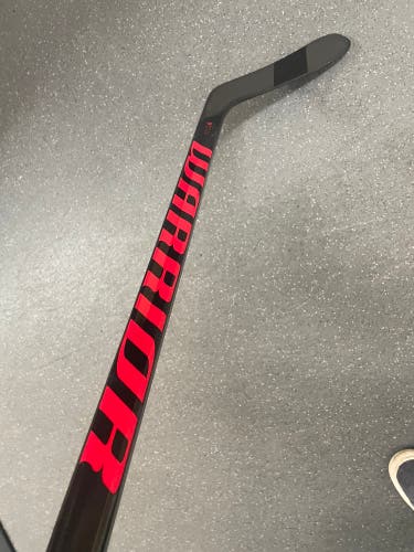 New Warrior Right Handed Novium Hockey Stick