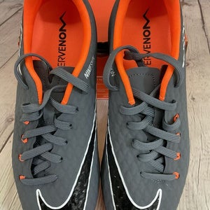 Nike Phantom 3 Academy FG Soccer Cleats Dark Grey Total Orange White Size 5
