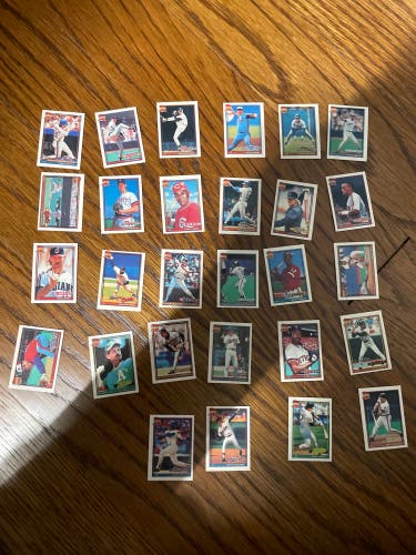 28 Tops Micro Baseball Cards