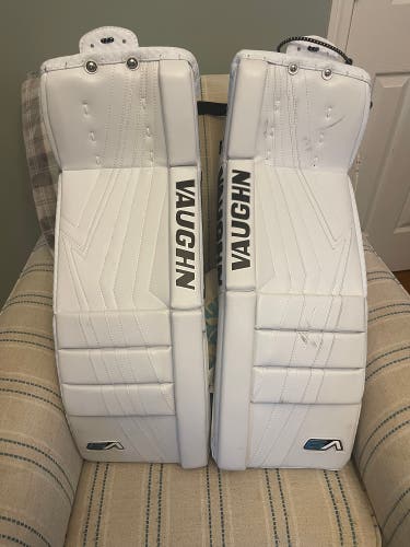 New  Vaughn  Velocity V9 Goalie Leg Pads