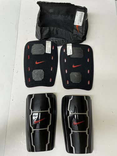 Used Nike Lg Soccer Shin Guards