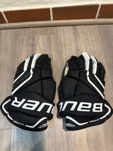 Used Bauer Vapor XLite Hockey Gloves