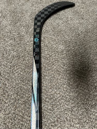 CCM Trigger 5-55 flex P28,lefty