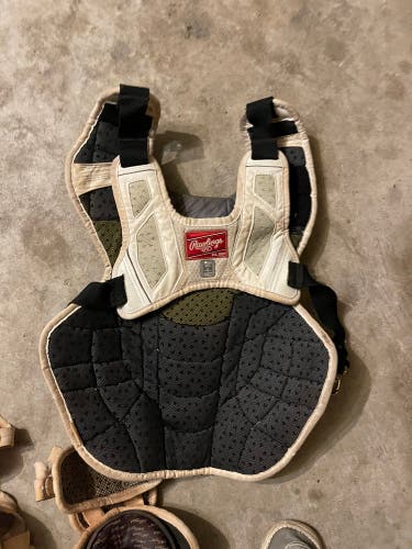 Rawlings | Velo 2.0 Catcher's Chest Protector And Shin Guards
