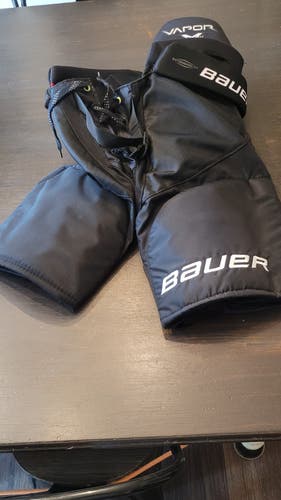 Senior XS Bauer Vapor X-W Hockey Pants