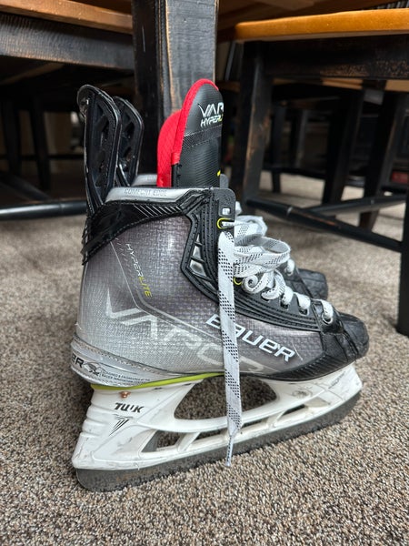 Bauer vapor hyperlite skates size 6 Fit 1 — Used for 1 season —Original insoles