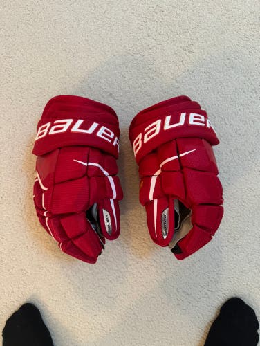 Bauer Supreme Gloves