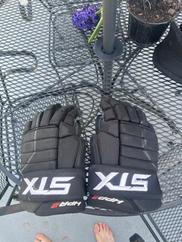 Used  STX 15" HPR2 Gloves