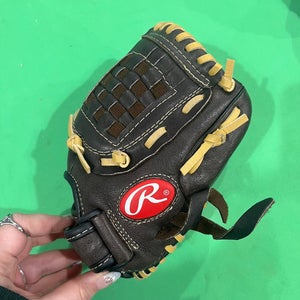 Brown Used Rawlings Highlight Series Right Hand Throw Pitcher's Baseball Glove 10"