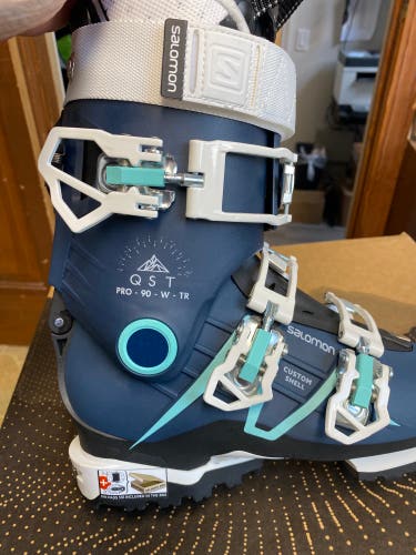 Women’s Salomon QST Pro 90 Ski Boots