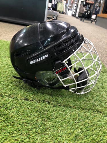 Used Medium Bauer Re-Akt 75 Helmet