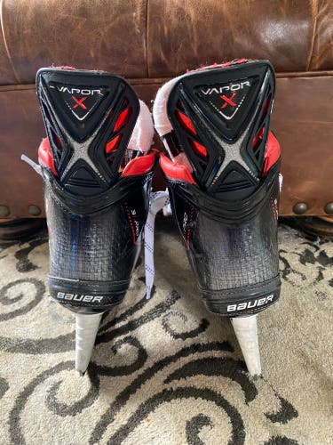 Used Junior Bauer Regular Width  Size 3 Vapor 3X Pro Hockey Skates
