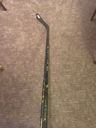 New Bauer Left Hand P92 Ag5nt 77 Flex Hockey Stick