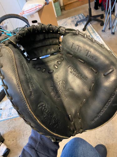 Used Right Hand Throw 32.5" Heart of the hide Catcher's Glove