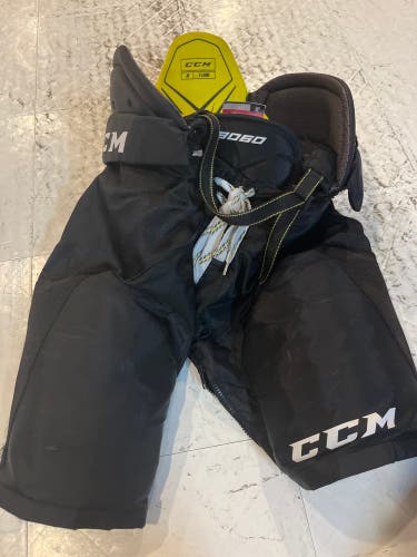 Used Junior CCM  Tacks 9060 Hockey Pants