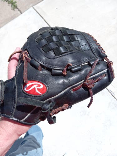 Used 2018 Rawlings Right Hand Throw Infield Player Preferred Softball Glove 12"