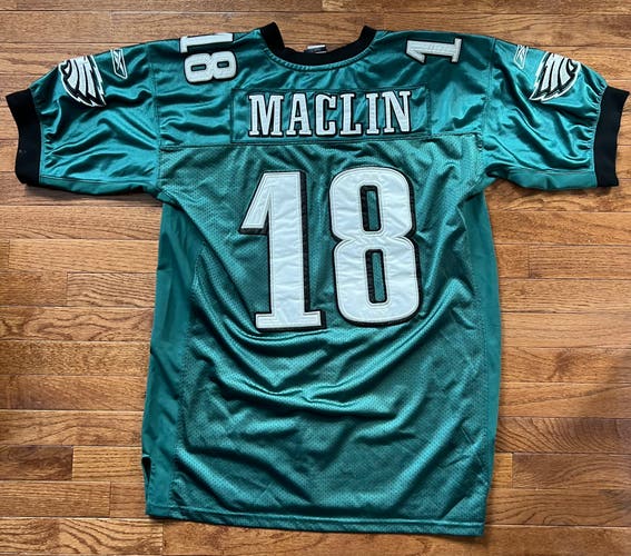 Philadelphia Eagles Jeremy Mackinac jersey size 50