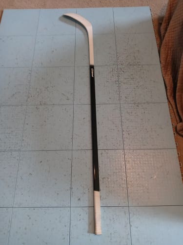 Senior PRO Stock Hockey Stick (Pro882) 77 flex