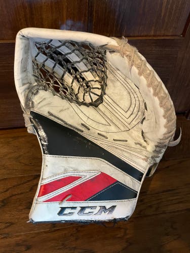CCM Premier P2.5 junior hockey glove