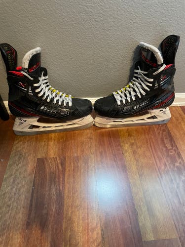 Used Senior Bauer Regular Width   8 Vapor 2X Hockey Skates