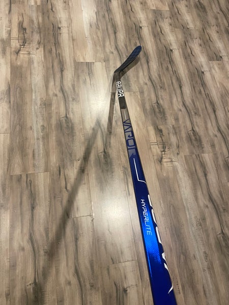New Senior Bauer Right Handed P28 Pro Stock Vapor Hyperlite Hockey Stick