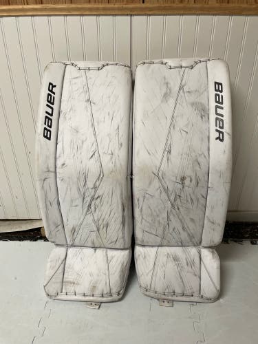 32+1  Bauer  Supreme 3S Goalie Leg Pads