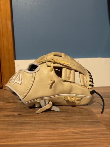 Used 2023 Infield 11.5" 574 Baseball Glove