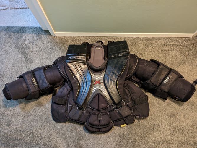 Used, Medium, Bauer Vapor 2X Pro Goalie Chest Protector