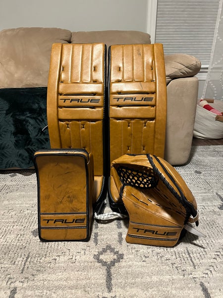 True Catalyst PX3 580 Goalie Full Set 34+1